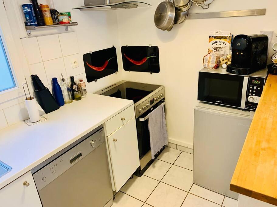 Appartement 2pieces Pied Montmartre *